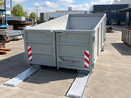 Roll-off container guide rails - 3